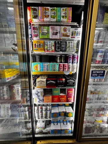 Canned cocktails — Jack Daniel's, VMC, JuneShine